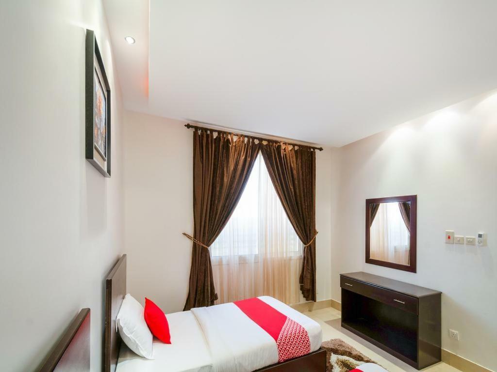 Juina Castle Alriyad Luaran gambar